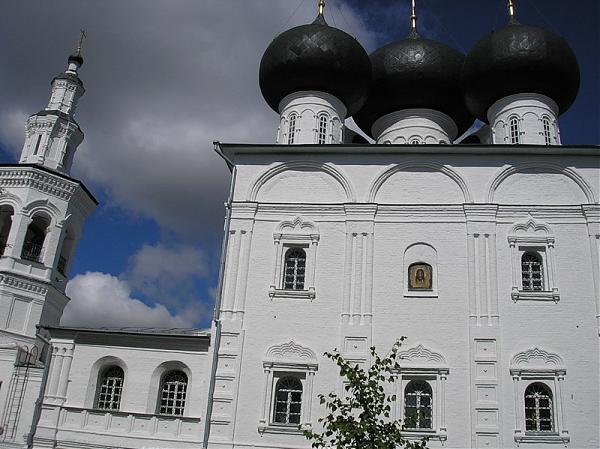 Храм во владычной слободе