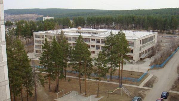 Маоу сош краснотурьинск. Школа 19 Краснотурьинск. Школа 24 Краснотурьинск. Город Краснотурьинск школа 19. Краснотурьинск 15 школа внутри.