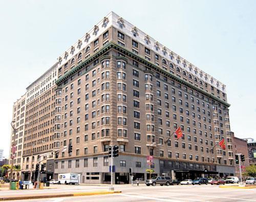 Jefferson Arms Building (closed) - St. Louis, Missouri