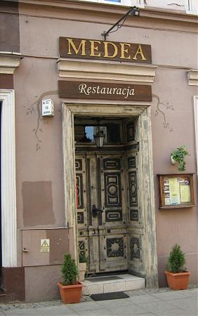 https://photos.wikimapia.org/p/00/01/03/29/30_big.jpg