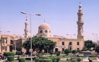 Sayyidah Nafeesa Grand Mosque - Cairo