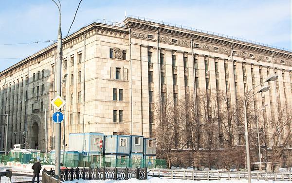 В этом здании расположены следующие объекты