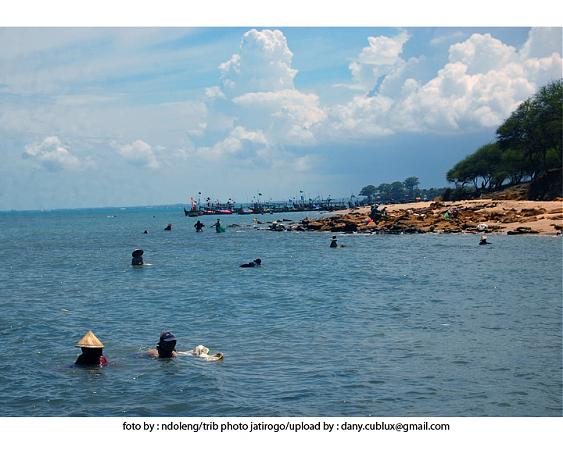 Pantai Sowan Bancar By Danycublux