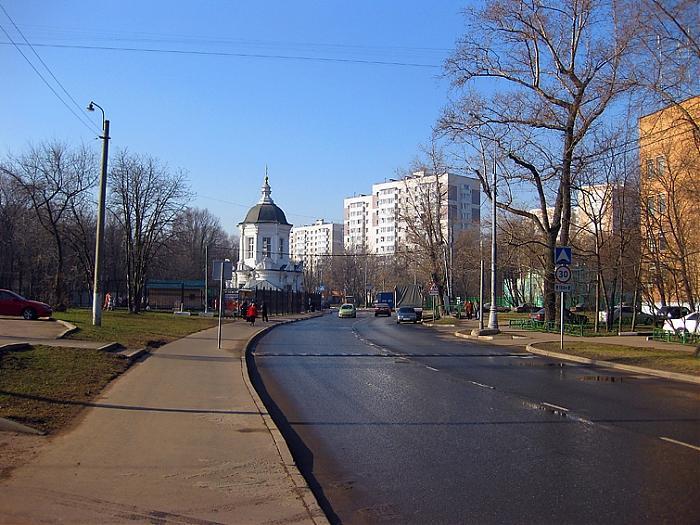 Перово тут. Район Перово. Перово Москва. Перовский район Москвы. Храм знамения в Перово.