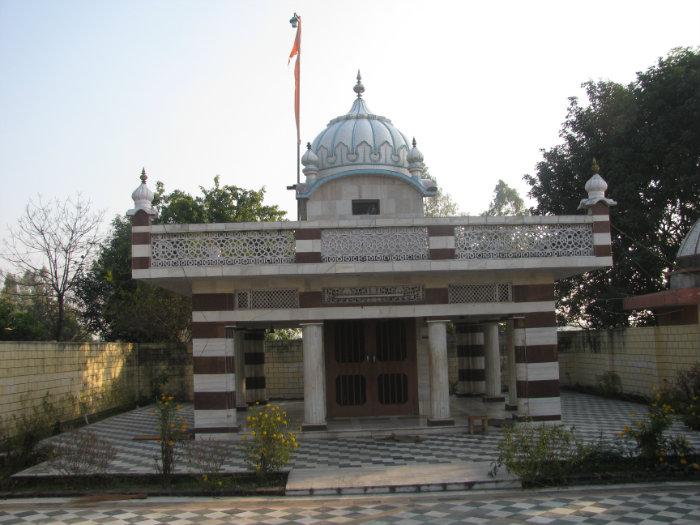 Swami Sarvanand Kutia Ashram, Malmazra,Hoshiarpur