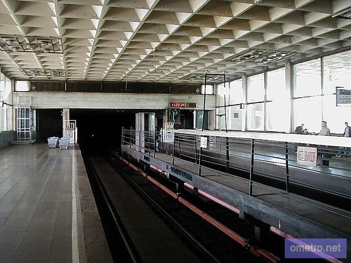 Метро девяткино. Девяткино (станция метро). Метро Санкт-Петербурга станция Девяткино. Станция метро Давидкино. Мурино станция метро Девяткино.