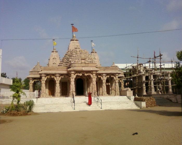 Jay Zaza Vadadev Mandir Thara