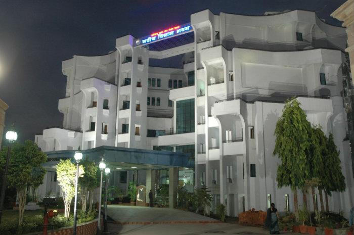 New Circuit House, Civil Lines, Raipur - Raipur