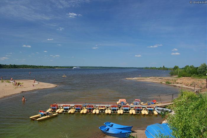 Пляж усть качка пермь. Усть-качка-Пермь пляж. Пляж курорта Усть качка. Усть качка катамараны. Набережная Усть качка Пермь.