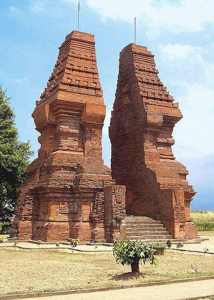 Candi Wringin Lawang Kabupaten Mojokerto