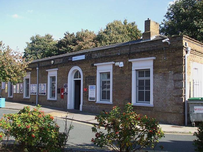 Ladywell Railway Station - London | train station