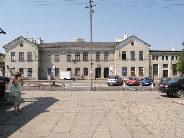 Dworzec Autobusowy W Piotrkowie Trybunalskim PKP Piotrków Trybunalski - Piotrków Trybunalski