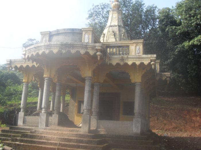 SHREE DHAVEER MAHARAJ MANDIR