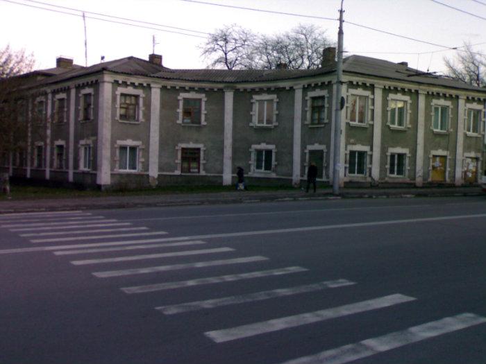 Кирова 1