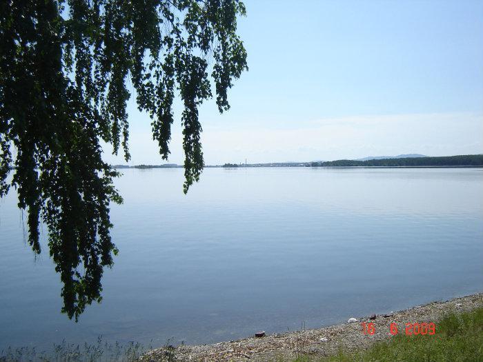 Озера каслинского челябинской области. Озеро большие Касли. Озеро Касли Челябинская область. Озеро большие Касли Челябинская область. Озеро малые Касли Челябинская.