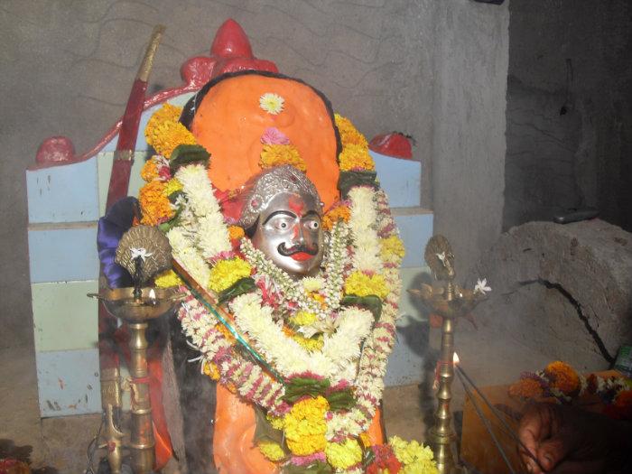 SHREE DHAVEER MAHARAJ MANDIR