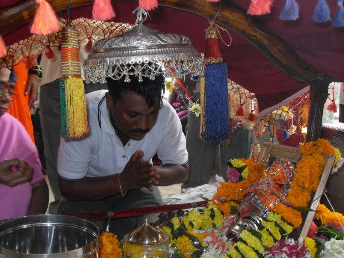 SHREE DHAVEER MAHARAJ MANDIR