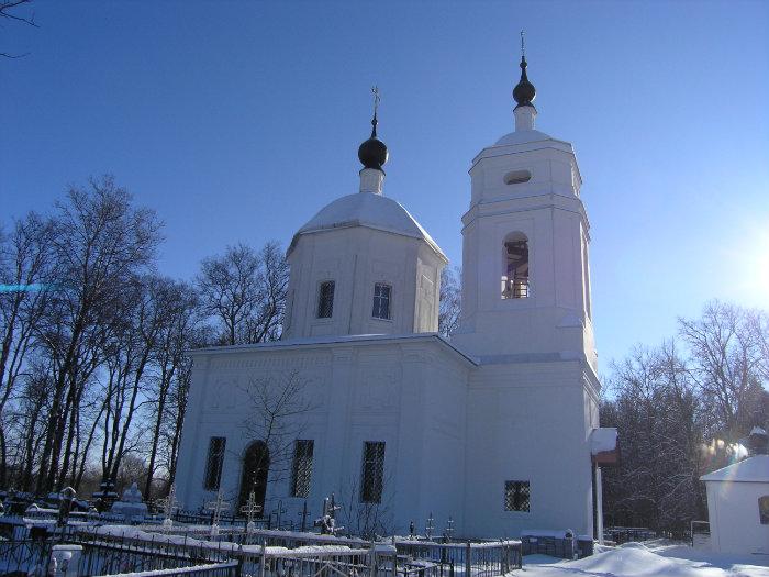 Каблуково. Храм Спаса Нерукотворного в Каблуково. Церковь в Каблуково Щелковский район. Каблуково Церковь Гончарова. Село Каблуково Тверской, Церковь.