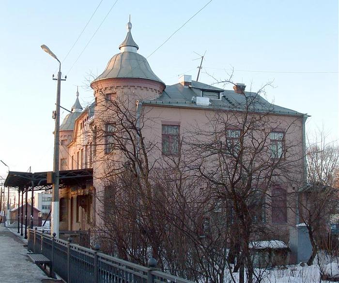 Погода в санкт петербурге парголово. Город Парголово. Вокзальная улица Парголово. Здание железнодорожного вокзала в Парголово (ул. Вокзальная, 26). Переезд в Парголово.