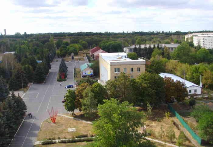 Славяносербском районе. Поселок городского типа Славяносербск. Луганская обл славяносенбск. Пгт Славяносербск Луганской области. Луганск Славяносербск.