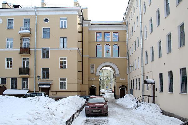 Ул садовая северная. Роддом на канонерской улице СПБ. Садовая улица 109. Садовая 109 Петербург.