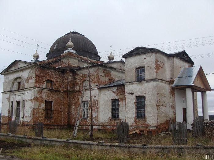 Погода на месяц шаля свердловская. Сылва храм Сретения. Церковь Сылва. Сретенская Церковь в Сылве.