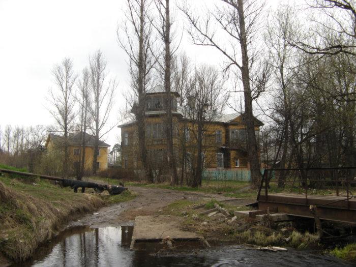 Ульяновка ленинградская область. Саблино Ульяновка. Дом культуры п. Ульяновка Ленинградская. Лен обл Саблино Советский пр 50. Исторические здания Ульяновка Тосненский район.