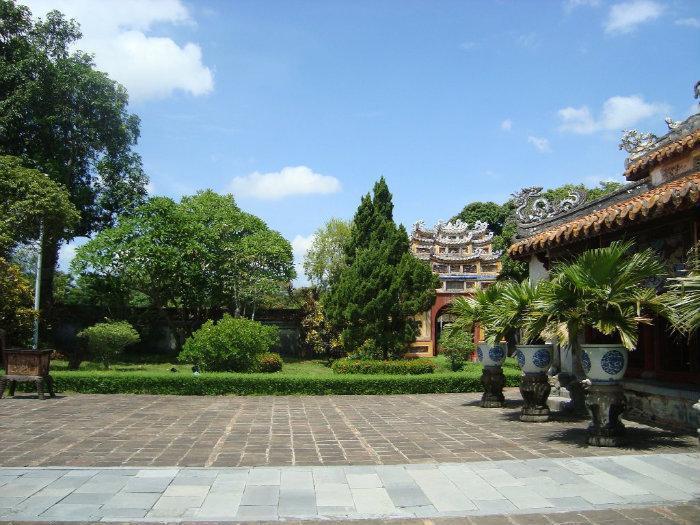 Hung Mieu Temple - Hue