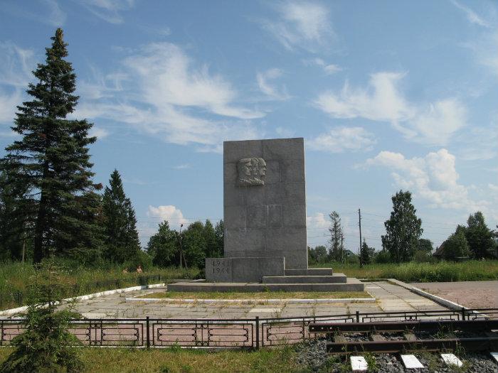 Стальной путь. Петрокрепость поселок имени Морозова. Мемориал стальной путь. Зеленый пояс славы стальной путь. Мемориал пос. им. Морозова.