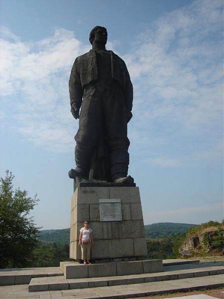 Паметник на Васил Левски - Ловеч
