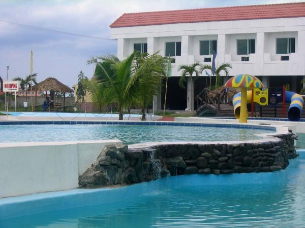 King's Royal Hotel and Resort Leisure Park - Bacolor