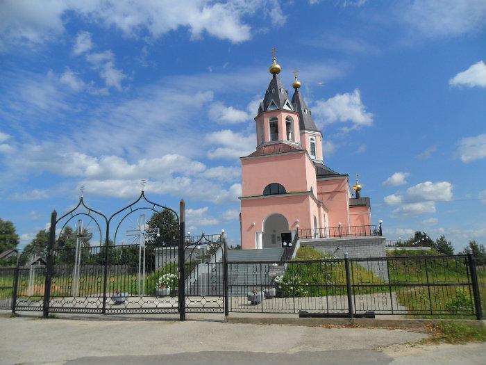 Спирово тверская область. Храм веры надежды Любови в Спирово. Спировский храм Вера Надежда. Храм веры надежды Любови и матери их Софии в Спирово Тверской области. Спирово Тверь.