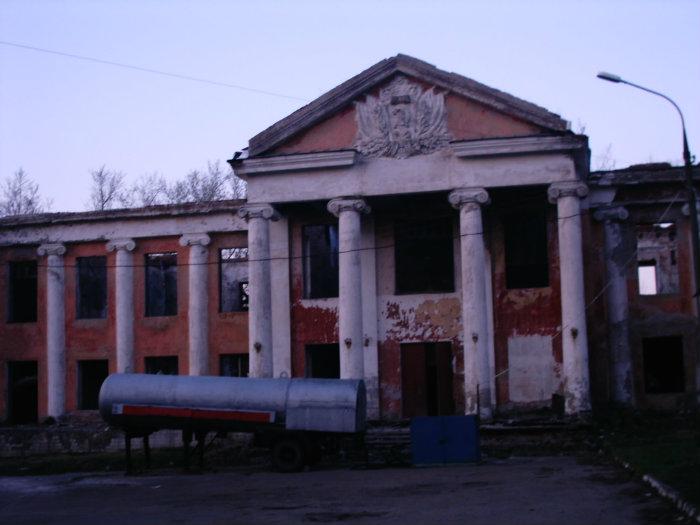 Дк поселок. Поселок имени Цюрупы Воскресенского района. Поселок Цюрупы Воскресенский район. ДК им Цюрупы Воскресенский район. ДК пос им Цюрупы Воскресенский район.