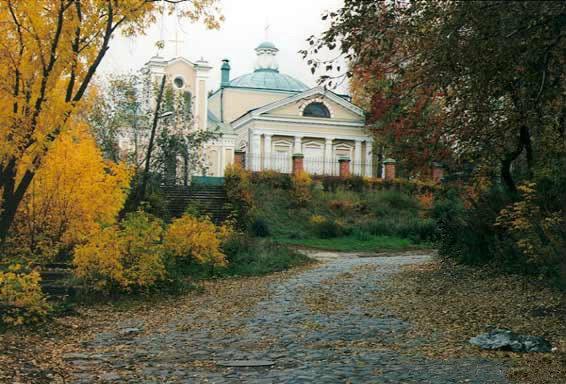 Храм Покрова Пресвятой Богородицы осень