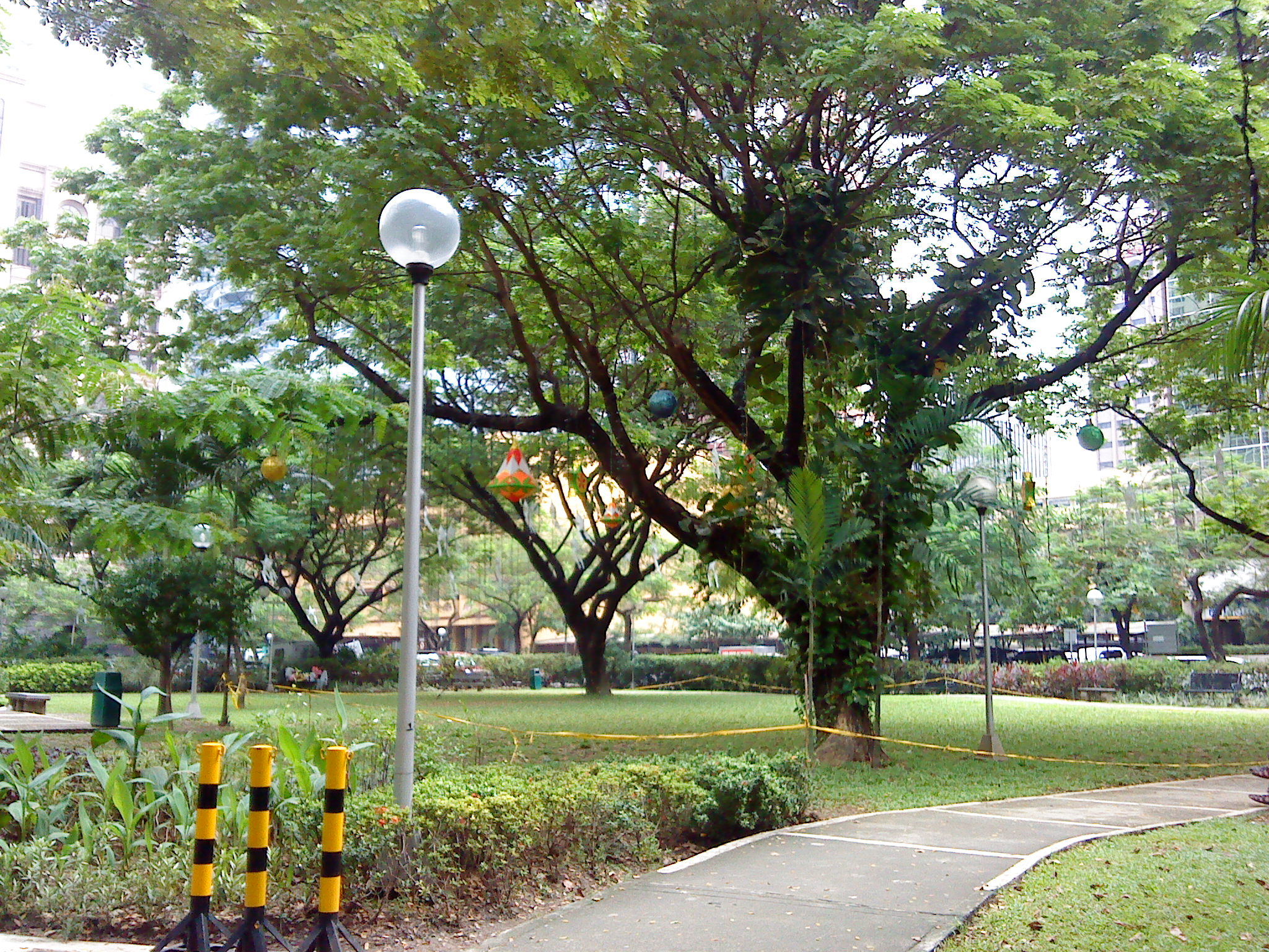 Jaime C. Velasquez Park - Makati