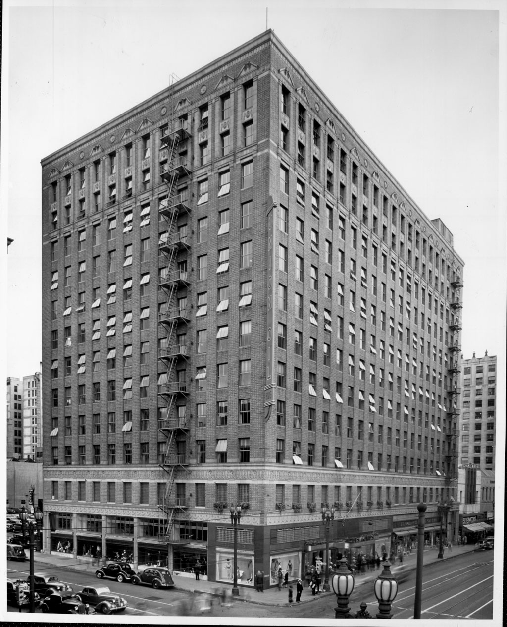 Union Oil Company Building - 1923 - Los Angeles, California