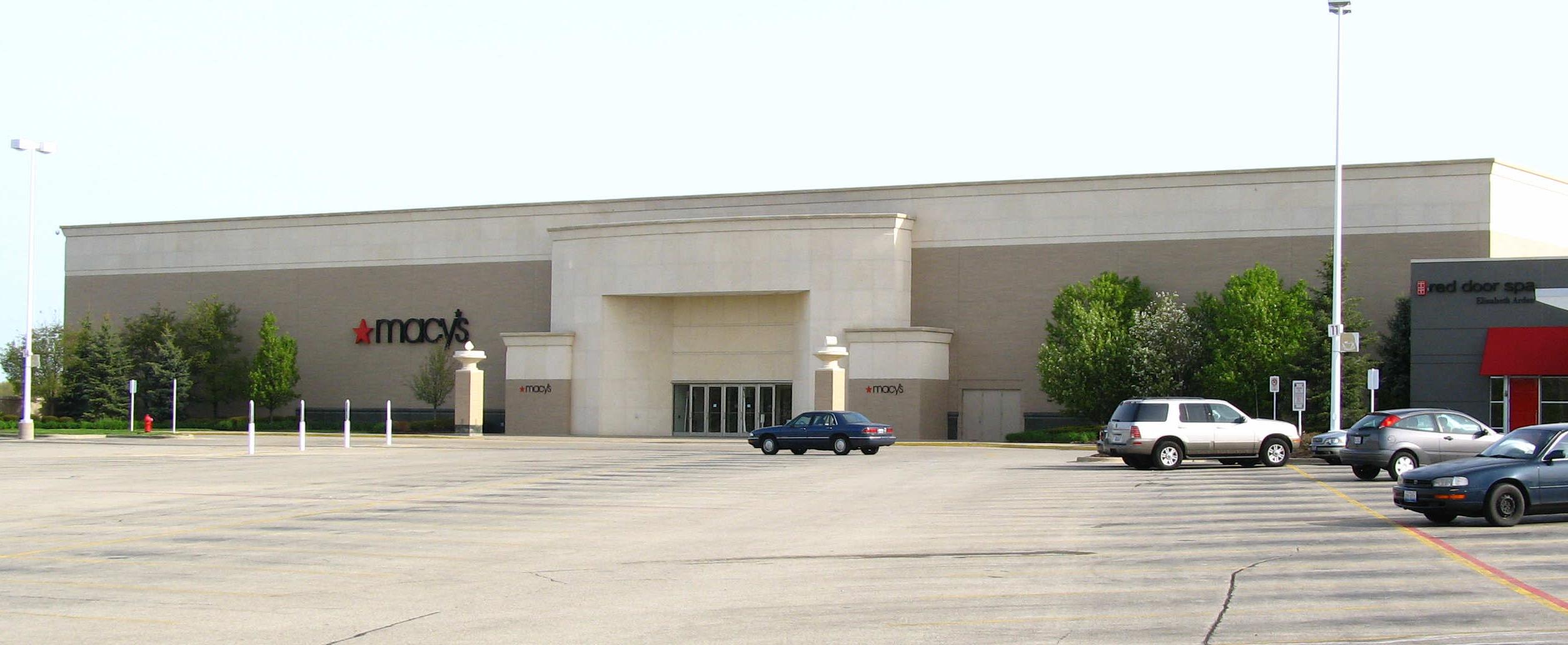 Macy's (closed) - Northbrook, Illinois