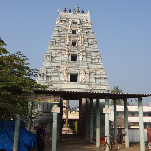 SRI VENKATESWARA SWAMY TEMPLE - Vadapalli