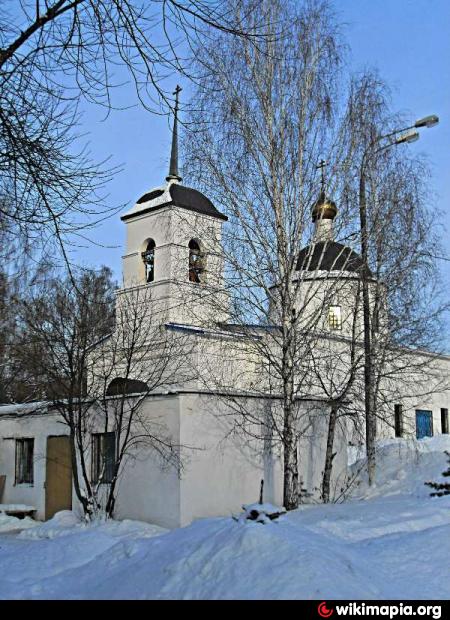 Храм зюзино раменский. Зюзино храм Рождества Богородицы. Храм Рождества Богородицы в Зюзино Раменский район. Церковь в Зюзино Рождества Пресвятой Богородицы. Церковь в селе Зюзино.