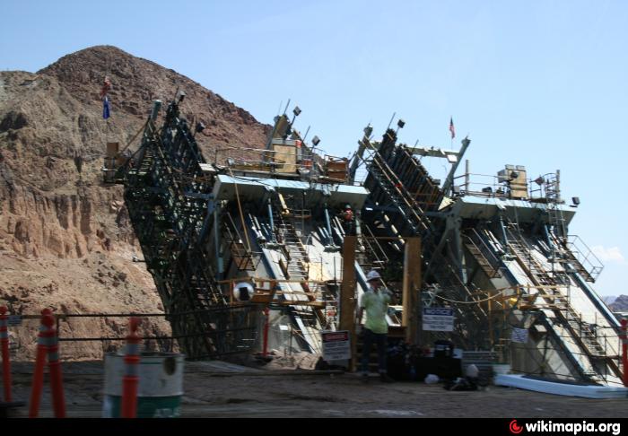 File:Mike O'Callaghan–Pat Tillman Memorial Bridge and Hoover Dam