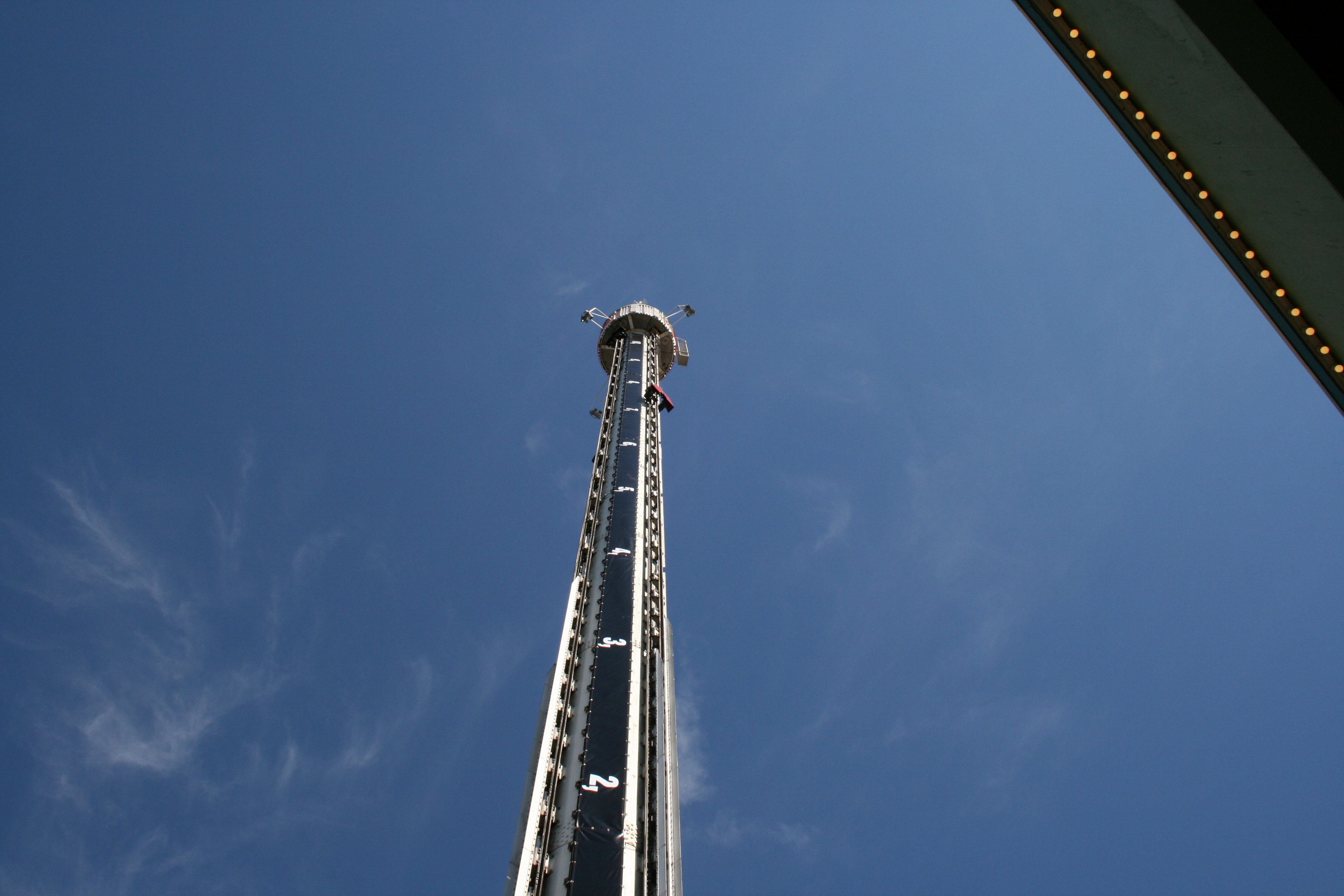 Free fall tower - Stockholm