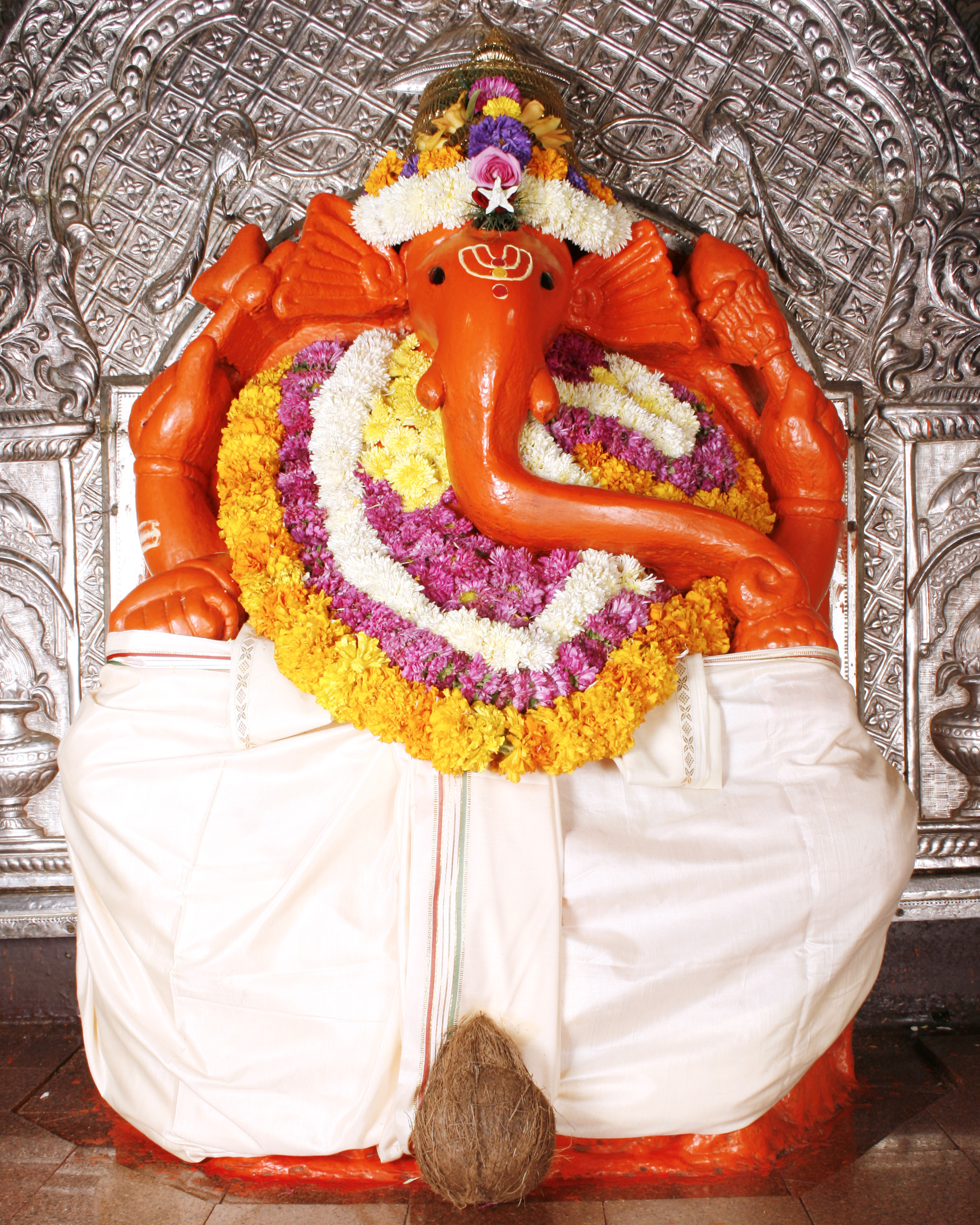 Sri Siddhivinayak Mahaganpati Mandir ,Titwala - Titwala