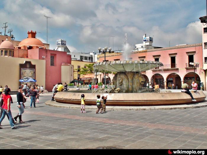 Fuente Conmemorativa del Cuarto Centenario - León de los Aldama