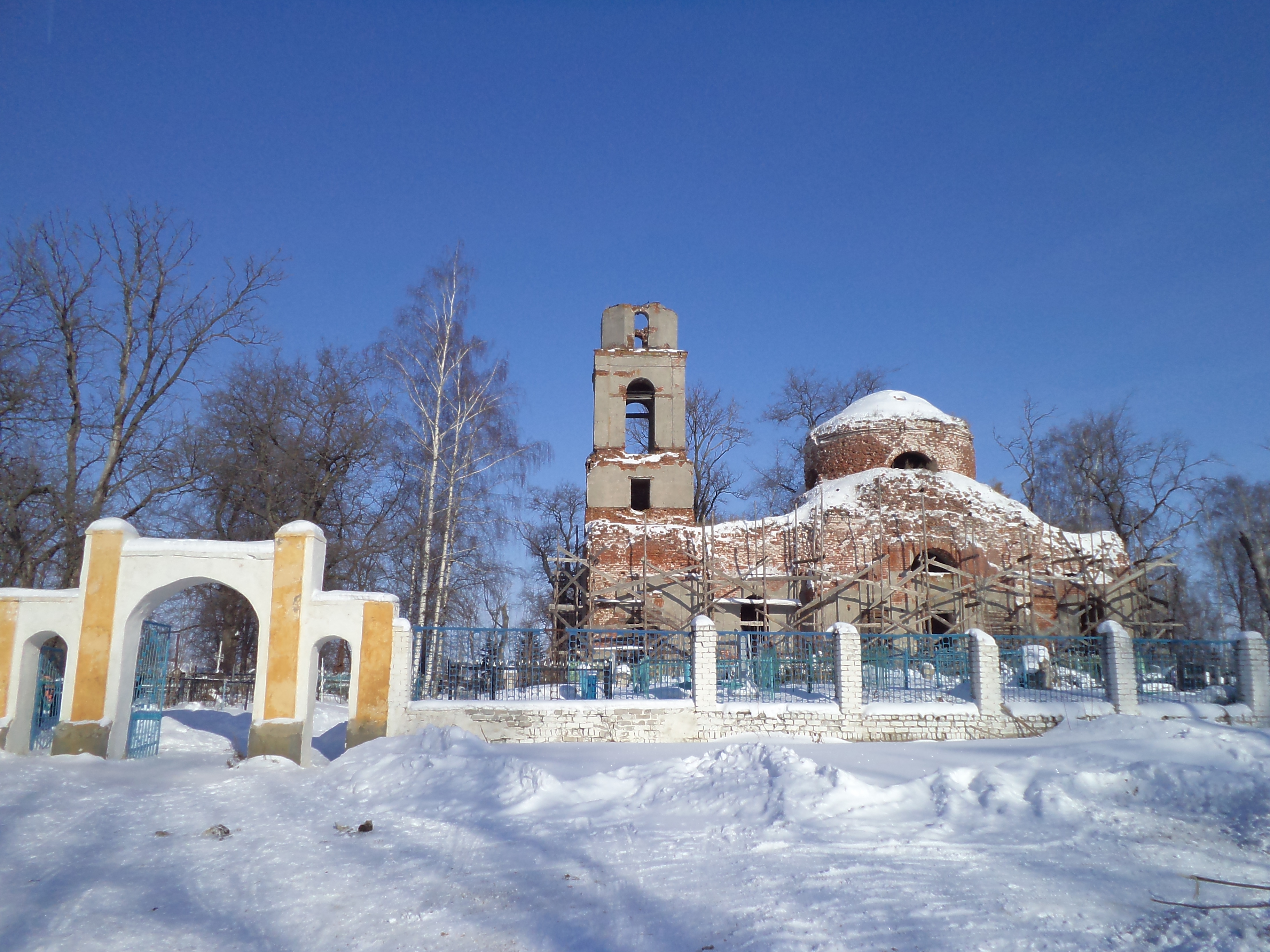 Лутугино Успенка храм