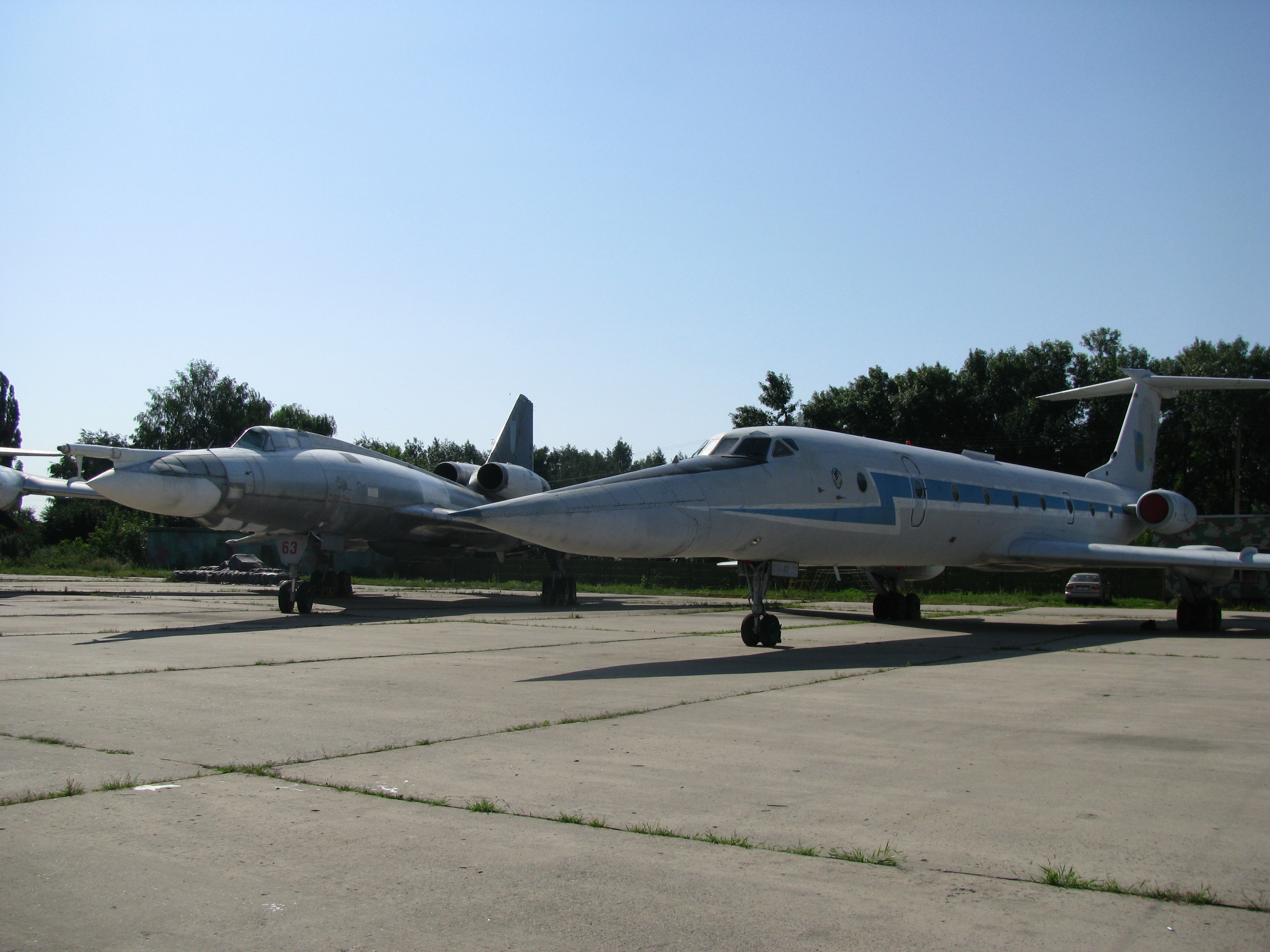 Аэродром озерное. Ту-22 Мачулищи. Аэродром Озерное Житомир ту22. Ту 22 Полтава. 341 ТБАП Озёрное.