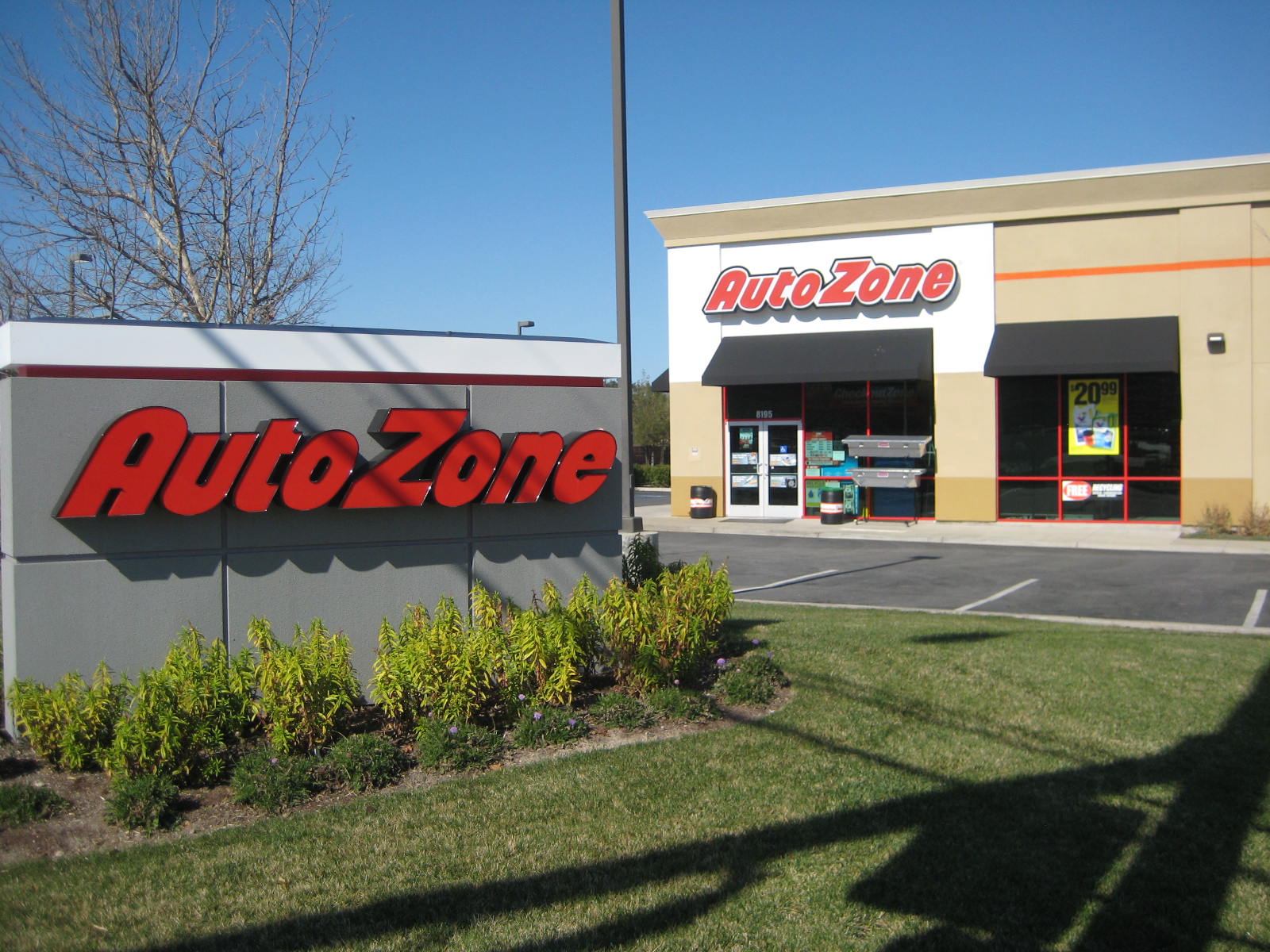 Auto Zone - Atascadero, California