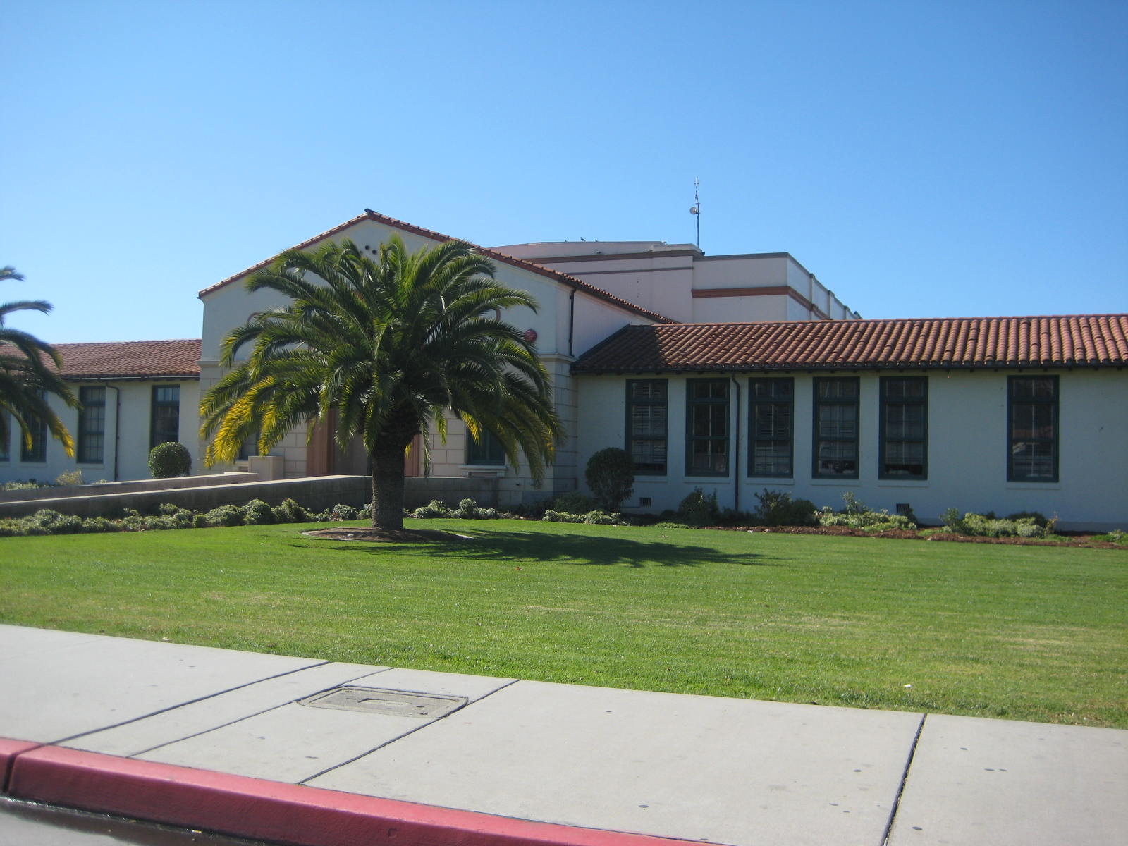 Carpinteria Middle School Campus - Carpinteria, California