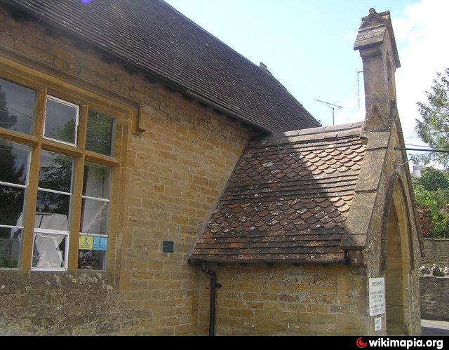 Haselbury Plucknett Cof E First school - Haselbury Plucknett