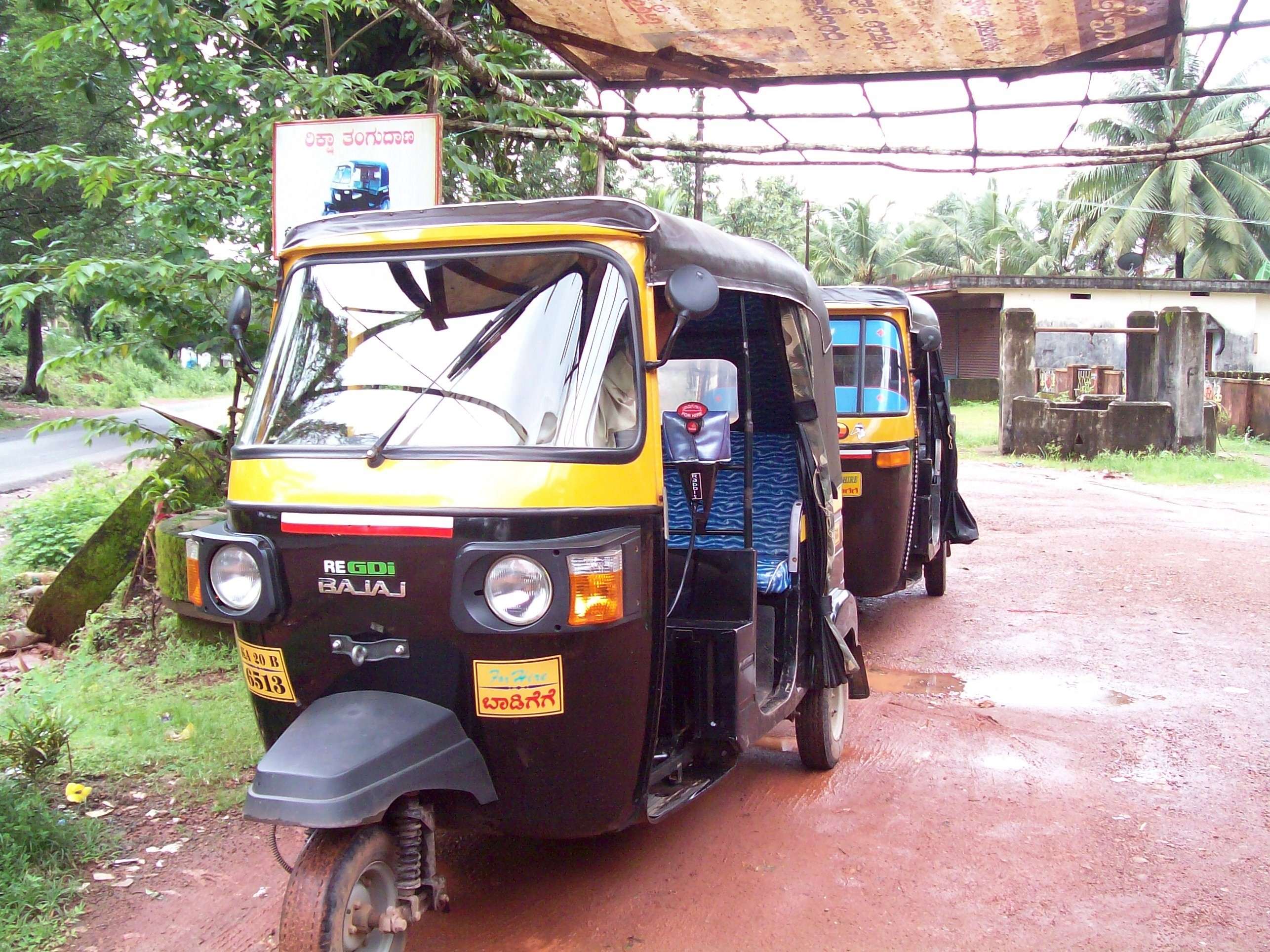 Auto Rikshaw Stand ONTHIBETTU. Auto Rikshaw Drivers and Owners ...