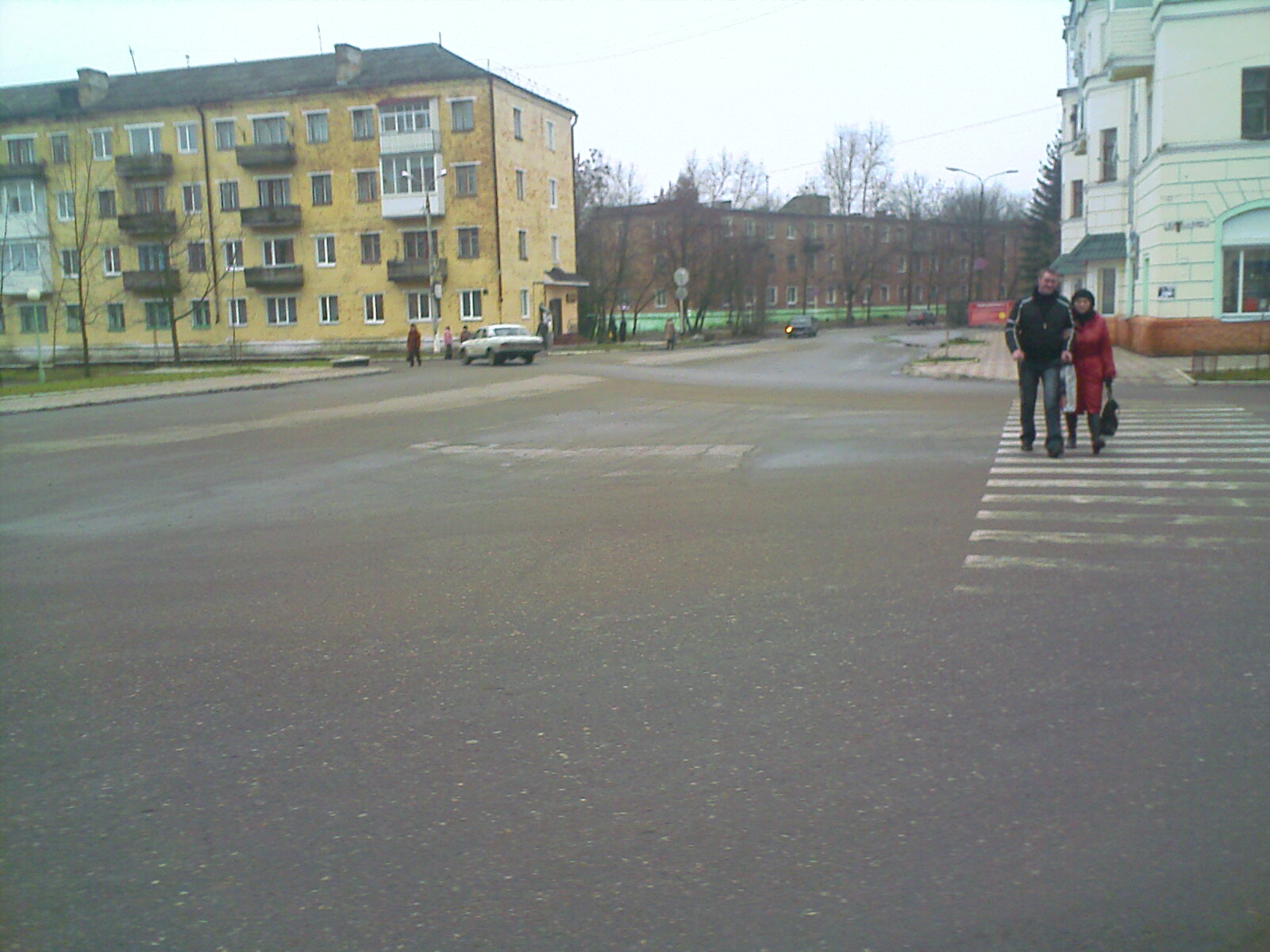 Погода в сафоново. Сафоново площадь Ленина. Сафоново сквер в центре города.